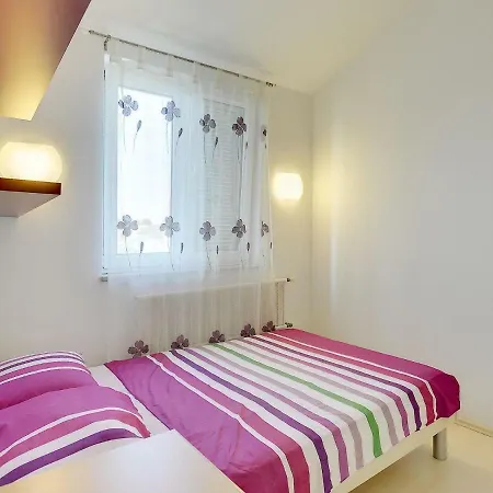 Apartment House Valdefora Fizela