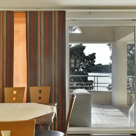 Apartment House Valdefora *